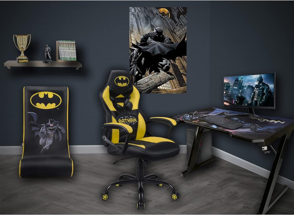 Silla de juego Subsonic - Batman - Rock'N'Seat Junior: asiento gamer ideal para habitaciones de niños y adolescentes. Con diseño inspirado en Batman, ofrece comodidad y estilo para largas sesiones de juego